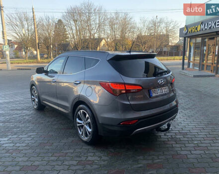 Серый Хендай Санта Фе, объемом двигателя 2.2 л и пробегом 177 тыс. км за 18700 $, фото 5 на Automoto.ua