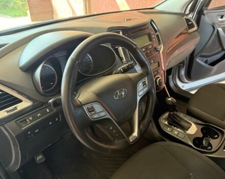 Сірий Хендай Санта Фе, об'ємом двигуна 2.2 л та пробігом 279 тис. км за 14400 $, фото 16 на Automoto.ua