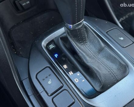 Серый Хендай Санта Фе, объемом двигателя 2.4 л и пробегом 173 тыс. км за 12390 $, фото 17 на Automoto.ua