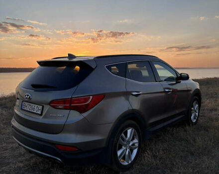 Серый Хендай Санта Фе, объемом двигателя 2 л и пробегом 190 тыс. км за 14000 $, фото 6 на Automoto.ua