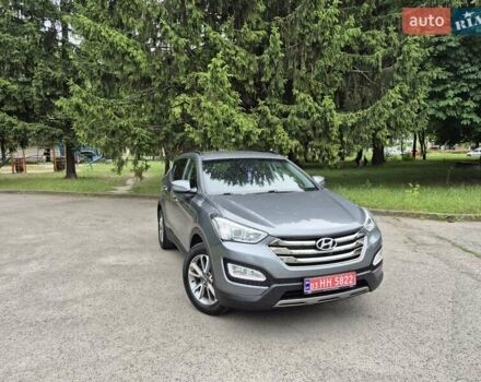 Серый Хендай Санта Фе, объемом двигателя 2.2 л и пробегом 219 тыс. км за 15950 $, фото 5 на Automoto.ua