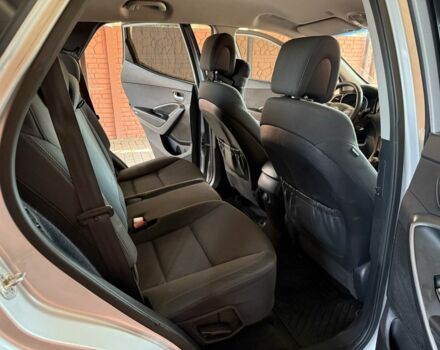 Сірий Хендай Санта Фе, об'ємом двигуна 2.2 л та пробігом 279 тис. км за 14400 $, фото 13 на Automoto.ua