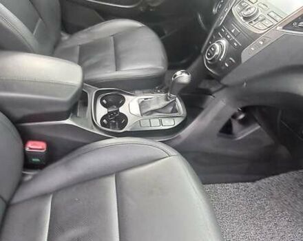 Хендай Санта Фе 2013 в Могилев-Подольском на Automoto.ua Серый Хендай Санта Фе, объемом двигателя 2.2 л и пробегом 209 тыс. км за 17600 $, фото 15 на Automoto.ua