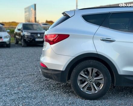 Серый Хендай Санта Фе, объемом двигателя 2.4 л и пробегом 173 тыс. км за 12390 $, фото 5 на Automoto.ua