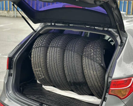 Сірий Хендай Санта Фе, об'ємом двигуна 2.2 л та пробігом 203 тис. км за 15700 $, фото 41 на Automoto.ua