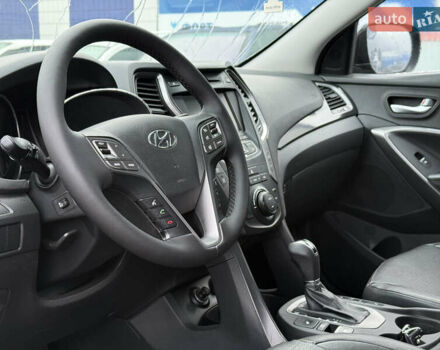 Сірий Хендай Санта Фе, об'ємом двигуна 2.2 л та пробігом 183 тис. км за 16999 $, фото 28 на Automoto.ua