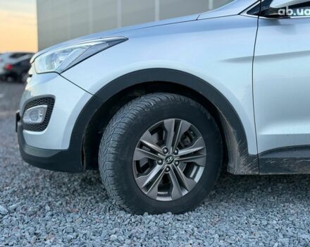 Серый Хендай Санта Фе, объемом двигателя 2.4 л и пробегом 173 тыс. км за 12390 $, фото 10 на Automoto.ua