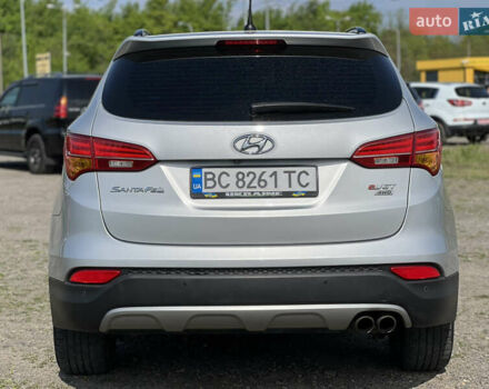Сірий Хендай Санта Фе, об'ємом двигуна 2 л та пробігом 209 тис. км за 17900 $, фото 12 на Automoto.ua