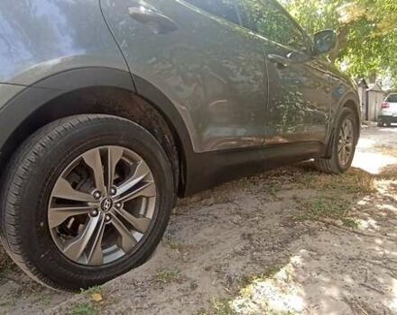 Сірий Хендай Санта Фе, об'ємом двигуна 2.2 л та пробігом 150 тис. км за 16899 $, фото 1 на Automoto.ua