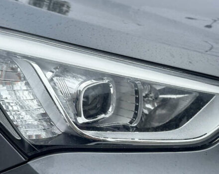 Сірий Хендай Санта Фе, об'ємом двигуна 2.2 л та пробігом 203 тис. км за 15700 $, фото 8 на Automoto.ua