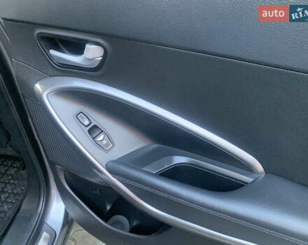 Серый Хендай Санта Фе, объемом двигателя 2.2 л и пробегом 177 тыс. км за 18700 $, фото 31 на Automoto.ua