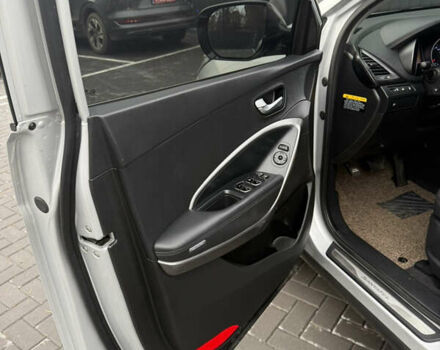 Сірий Хендай Санта Фе, об'ємом двигуна 0 л та пробігом 165 тис. км за 16000 $, фото 7 на Automoto.ua