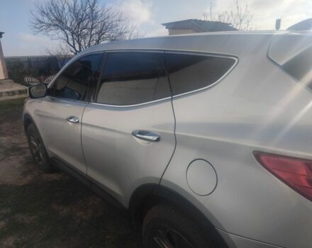 Серый Хендай Санта Фе, объемом двигателя 2.4 л и пробегом 250 тыс. км за 14000 $, фото 1 на Automoto.ua