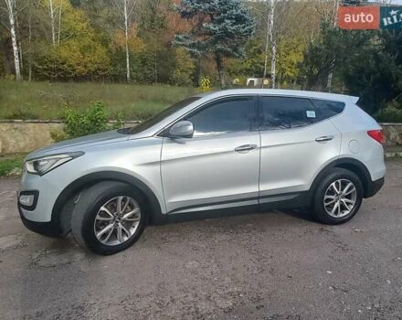 Хендай Санта Фе 2013 в Могилев-Подольском на Automoto.ua Серый Хендай Санта Фе, объемом двигателя 2.2 л и пробегом 209 тыс. км за 17600 $, фото 1 на Automoto.ua