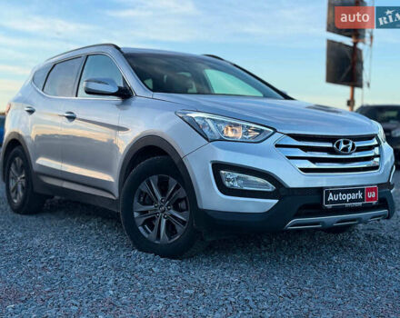 Хендай Санта Фе 2013 в Львове на Automoto.ua Серый Хендай Санта Фе, объемом двигателя 2.4 л и пробегом 173 тыс. км за 12390 $, фото 1 на Automoto.ua