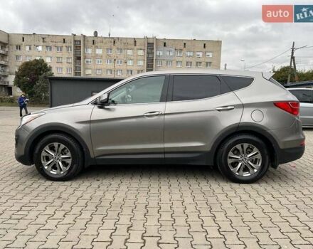 Серый Хендай Санта Фе, объемом двигателя 2.36 л и пробегом 189 тыс. км за 12800 $, фото 9 на Automoto.ua