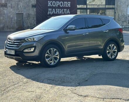 Серый Хендай Санта Фе, объемом двигателя 2 л и пробегом 228 тыс. км за 16400 $, фото 2 на Automoto.ua