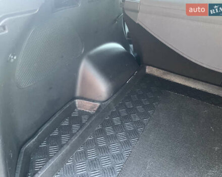 Серый Хендай Санта Фе, объемом двигателя 2.2 л и пробегом 177 тыс. км за 18700 $, фото 15 на Automoto.ua