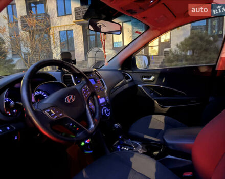 Серый Хендай Санта Фе, объемом двигателя 2.36 л и пробегом 227 тыс. км за 13900 $, фото 8 на Automoto.ua