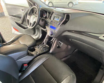 Сірий Хендай Санта Фе, об'ємом двигуна 2.2 л та пробігом 291 тис. км за 14400 $, фото 18 на Automoto.ua