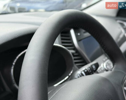 Сірий Хендай Санта Фе, об'ємом двигуна 2.2 л та пробігом 183 тис. км за 16999 $, фото 29 на Automoto.ua