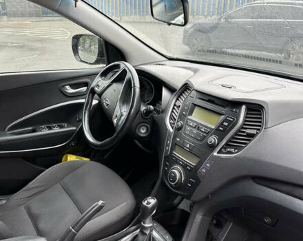 Сірий Хендай Санта Фе, об'ємом двигуна 2.2 л та пробігом 203 тис. км за 15700 $, фото 22 на Automoto.ua