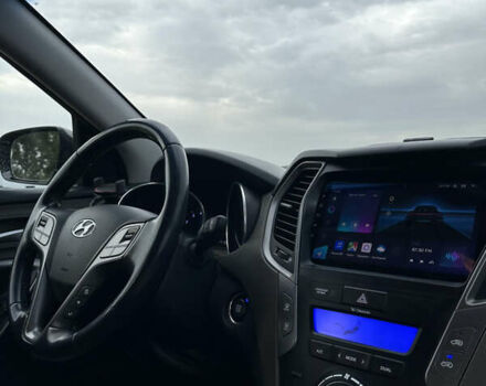 Серый Хендай Санта Фе, объемом двигателя 2 л и пробегом 190 тыс. км за 14000 $, фото 72 на Automoto.ua