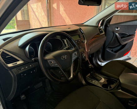 Серый Хендай Санта Фе, объемом двигателя 2.2 л и пробегом 290 тыс. км за 13700 $, фото 30 на Automoto.ua