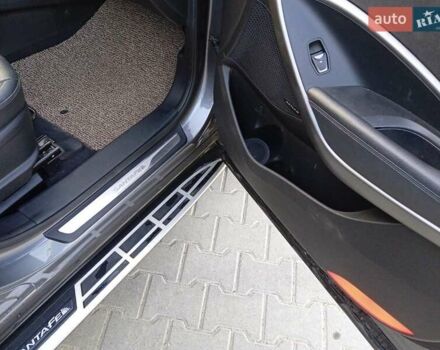Сірий Хендай Санта Фе, об'ємом двигуна 2 л та пробігом 193 тис. км за 21000 $, фото 18 на Automoto.ua