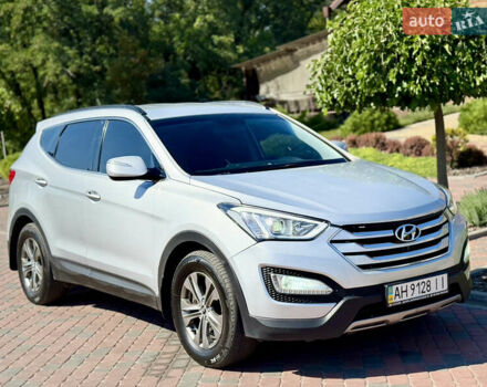 Серый Хендай Санта Фе, объемом двигателя 2.2 л и пробегом 290 тыс. км за 13700 $, фото 1 на Automoto.ua