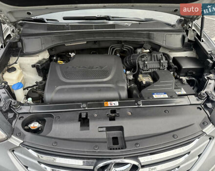 Сірий Хендай Санта Фе, об'ємом двигуна 0 л та пробігом 165 тис. км за 16000 $, фото 9 на Automoto.ua