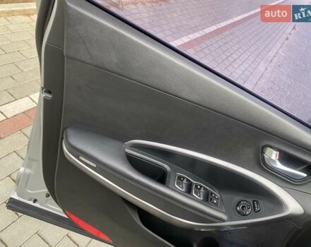 Серый Хендай Санта Фе, объемом двигателя 2 л и пробегом 76 тыс. км за 17900 $, фото 25 на Automoto.ua