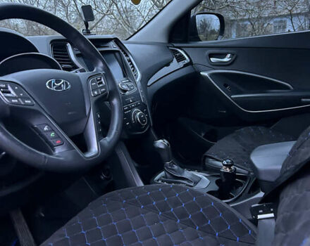 Сірий Хендай Санта Фе, об'ємом двигуна 2.2 л та пробігом 192 тис. км за 18500 $, фото 5 на Automoto.ua