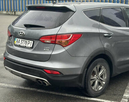 Сірий Хендай Санта Фе, об'ємом двигуна 2.2 л та пробігом 203 тис. км за 15700 $, фото 11 на Automoto.ua