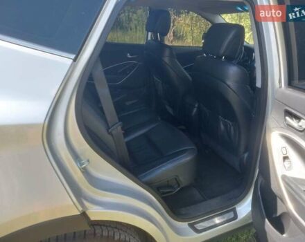 Серый Хендай Санта Фе, объемом двигателя 2.36 л и пробегом 157 тыс. км за 17500 $, фото 9 на Automoto.ua