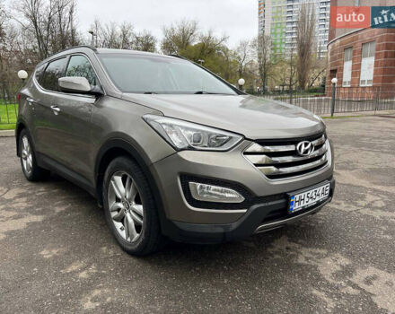Сірий Хендай Санта Фе, об'ємом двигуна 2 л та пробігом 158 тис. км за 12400 $, фото 4 на Automoto.ua