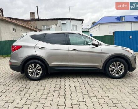 Серый Хендай Санта Фе, объемом двигателя 2.36 л и пробегом 189 тыс. км за 12800 $, фото 3 на Automoto.ua