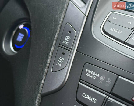 Сірий Хендай Санта Фе, об'ємом двигуна 2.2 л та пробігом 183 тис. км за 16999 $, фото 52 на Automoto.ua