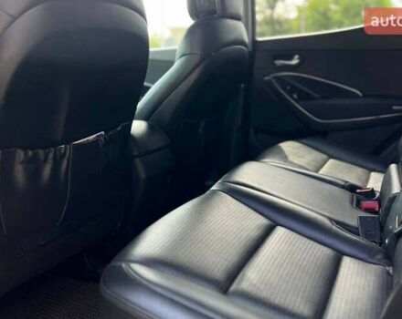 Серый Хендай Санта Фе, объемом двигателя 2 л и пробегом 200 тыс. км за 14500 $, фото 20 на Automoto.ua