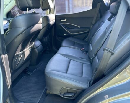 Серый Хендай Санта Фе, объемом двигателя 2 л и пробегом 228 тыс. км за 16400 $, фото 22 на Automoto.ua