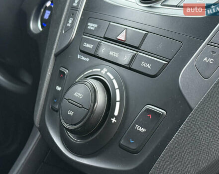 Сірий Хендай Санта Фе, об'ємом двигуна 2.2 л та пробігом 183 тис. км за 16999 $, фото 51 на Automoto.ua