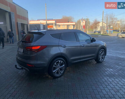 Серый Хендай Санта Фе, объемом двигателя 2.2 л и пробегом 177 тыс. км за 18700 $, фото 3 на Automoto.ua