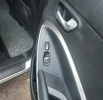 Хендай Санта Фе 2013 в Могилев-Подольском на Automoto.ua Серый Хендай Санта Фе, объемом двигателя 2.2 л и пробегом 209 тыс. км за 17600 $, фото 20 на Automoto.ua