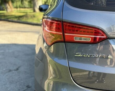 Серый Хендай Санта Фе, объемом двигателя 2 л и пробегом 228 тыс. км за 16400 $, фото 15 на Automoto.ua