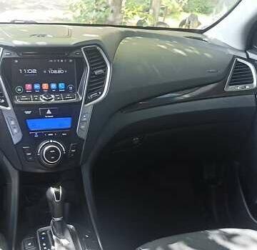 Сірий Хендай Санта Фе, об'ємом двигуна 2.2 л та пробігом 150 тис. км за 16899 $, фото 4 на Automoto.ua