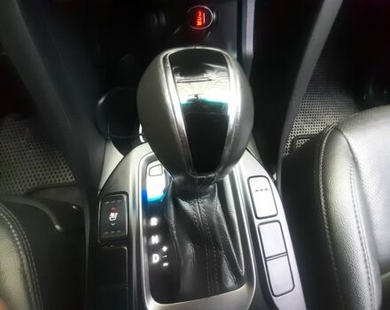 Серый Хендай Санта Фе, объемом двигателя 2 л и пробегом 185 тыс. км за 16000 $, фото 3 на Automoto.ua