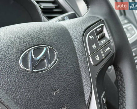 Сірий Хендай Санта Фе, об'ємом двигуна 2.2 л та пробігом 183 тис. км за 16999 $, фото 58 на Automoto.ua