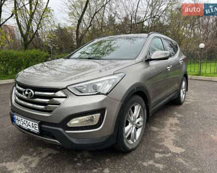 Сірий Хендай Санта Фе, об'ємом двигуна 2 л та пробігом 158 тис. км за 12400 $, фото 3 на Automoto.ua