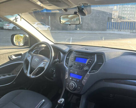 Сірий Хендай Санта Фе, об'ємом двигуна 2.2 л та пробігом 203 тис. км за 15700 $, фото 26 на Automoto.ua