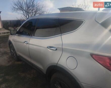 Серый Хендай Санта Фе, объемом двигателя 2.36 л и пробегом 250 тыс. км за 14000 $, фото 1 на Automoto.ua
